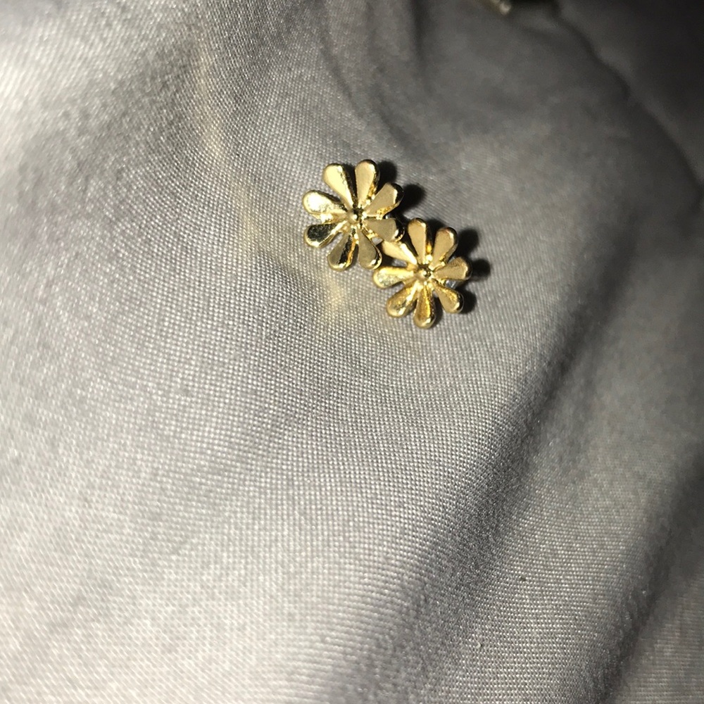 Gold earrings